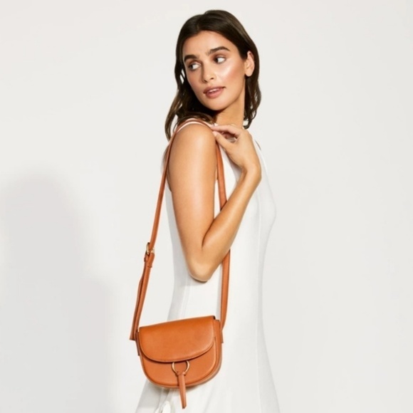 JJ Winters Ivy Leather Crossbody Bag - Picture 2 of 4